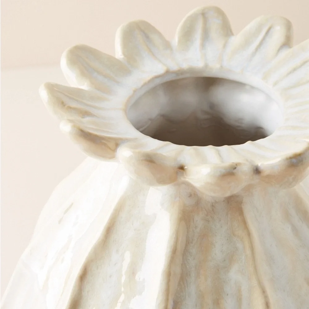 Anthropologie lotus pod